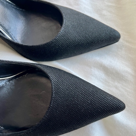 Stuart Weitzman Black Pointed Toe High Heel pumps, Sz. 7M - Picture 9 of 9